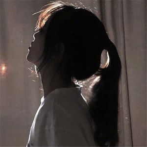 公车上拨开内裤进入青少年
